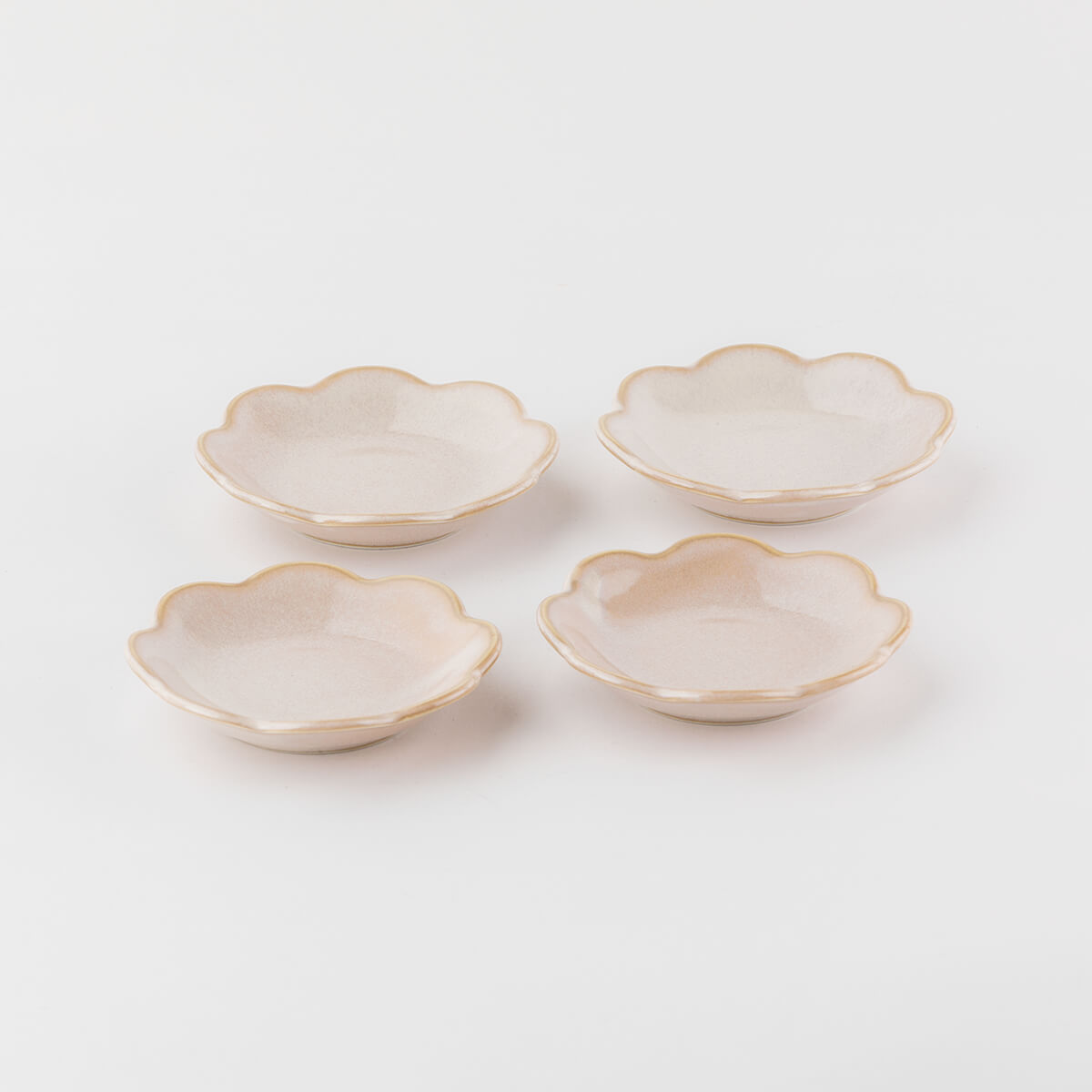 【28%OFF】白うのふ 花型10cm小皿 4枚セット