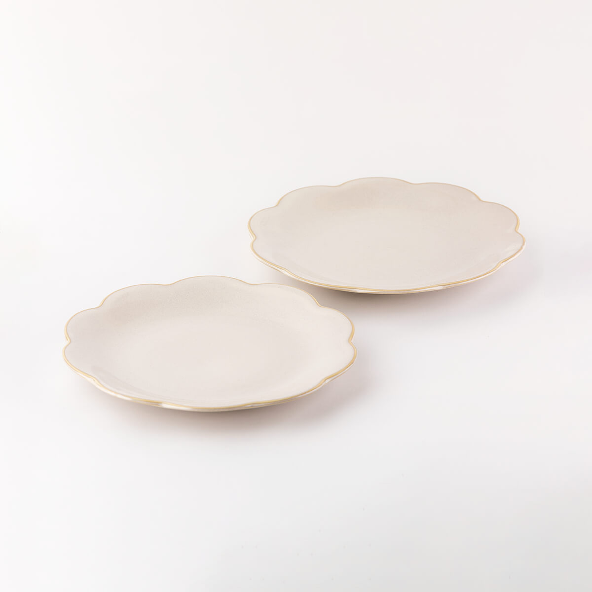 【28%OFF】白うのふ 花型24cm大皿 2枚セット