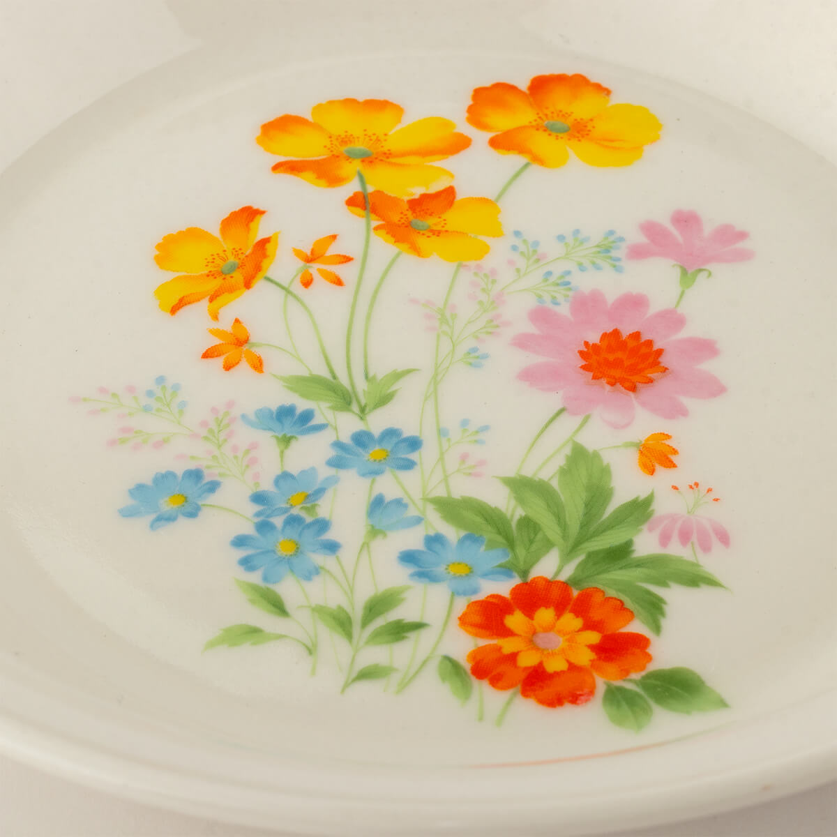 【54%OFF】昭和レトロな花柄カレー皿4枚セット