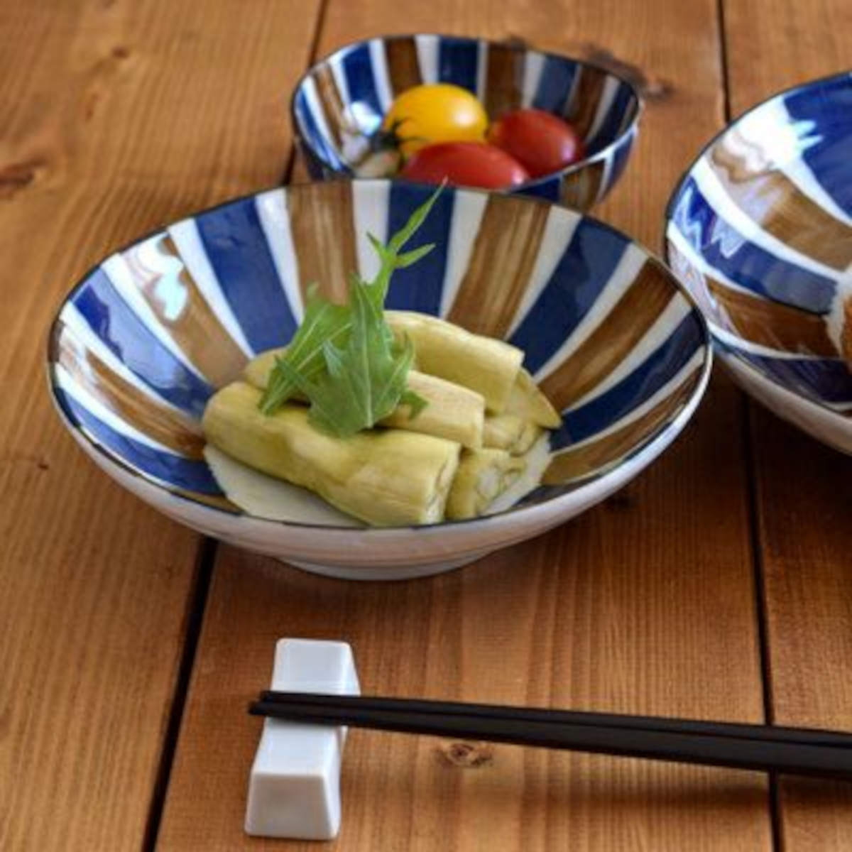煮物浅鉢 青茶サビ十草