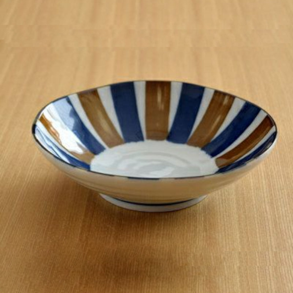 煮物浅鉢 青茶サビ十草