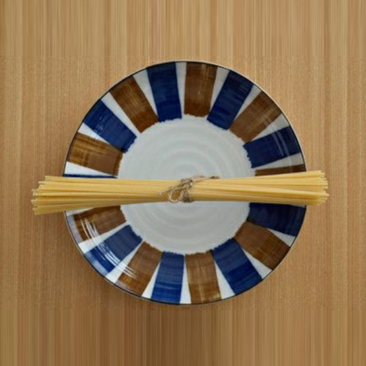 三角大皿 青茶サビ十草