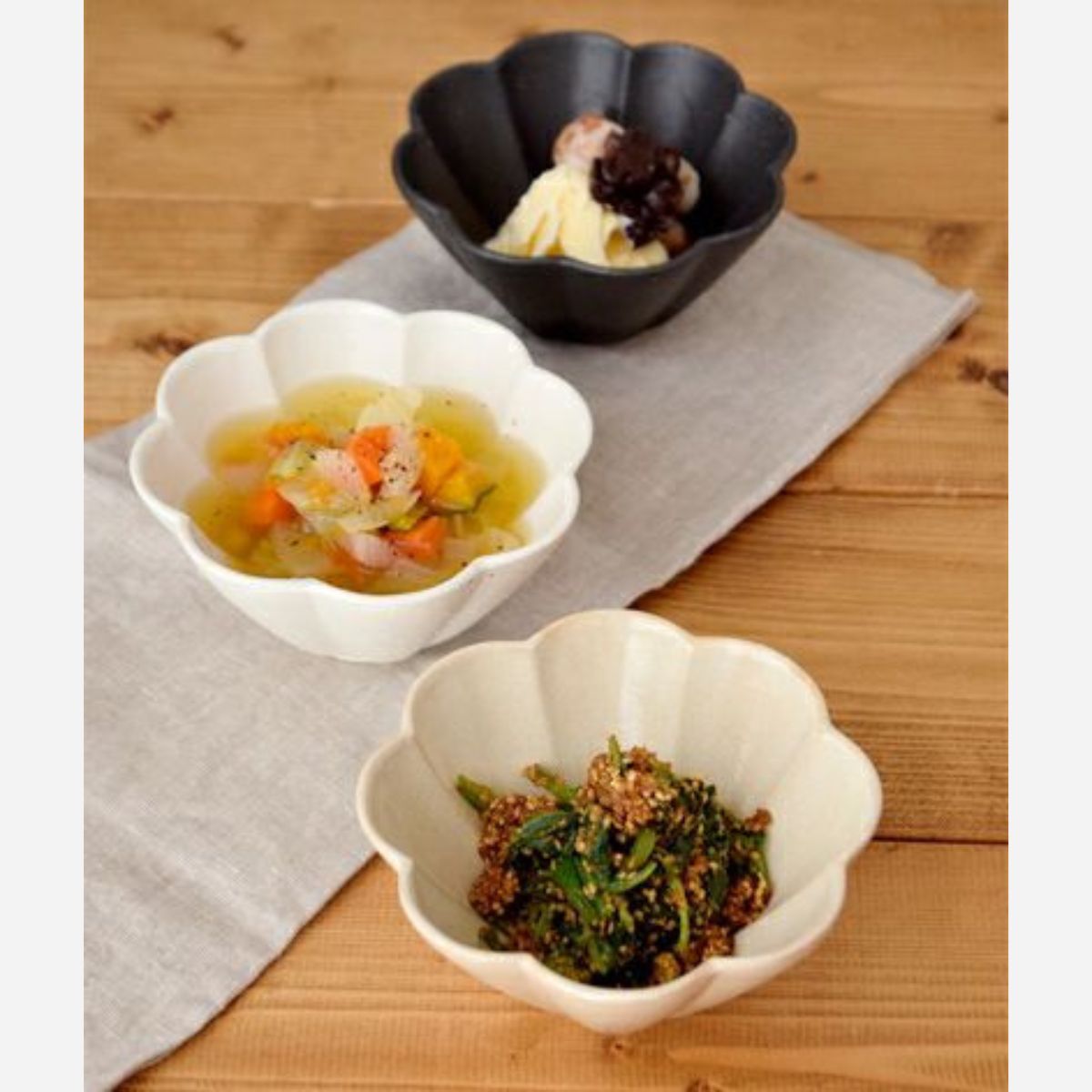 【minoruba】和食器 花咲き 煮物鉢