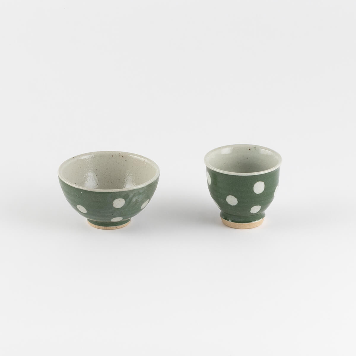 水玉 茶碗と湯呑のセット 陶器 グリーン おうちカフェ 和食器 ドット