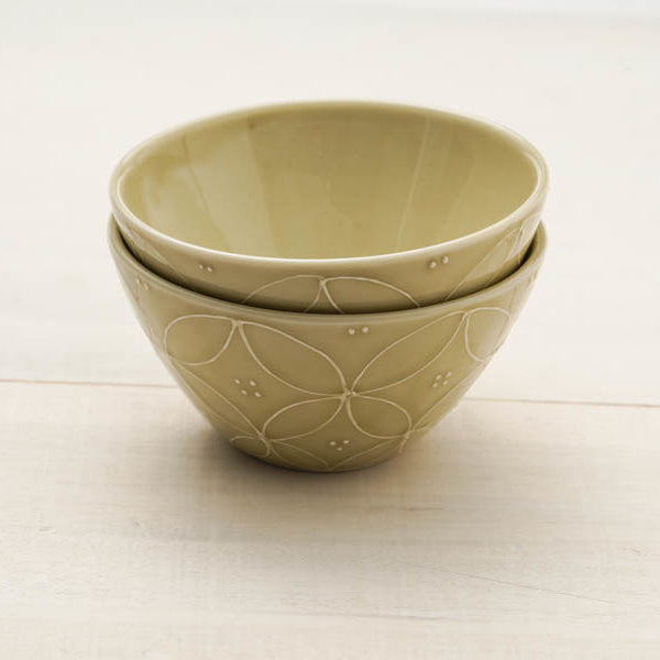 【32%OFF】特価品 茶碗2個 いっちん 七宝つなぎ ベージュ 日本製 ライスボウル 食器 かわいい 可愛い おしゃれ カフェ風 おうちカフェ