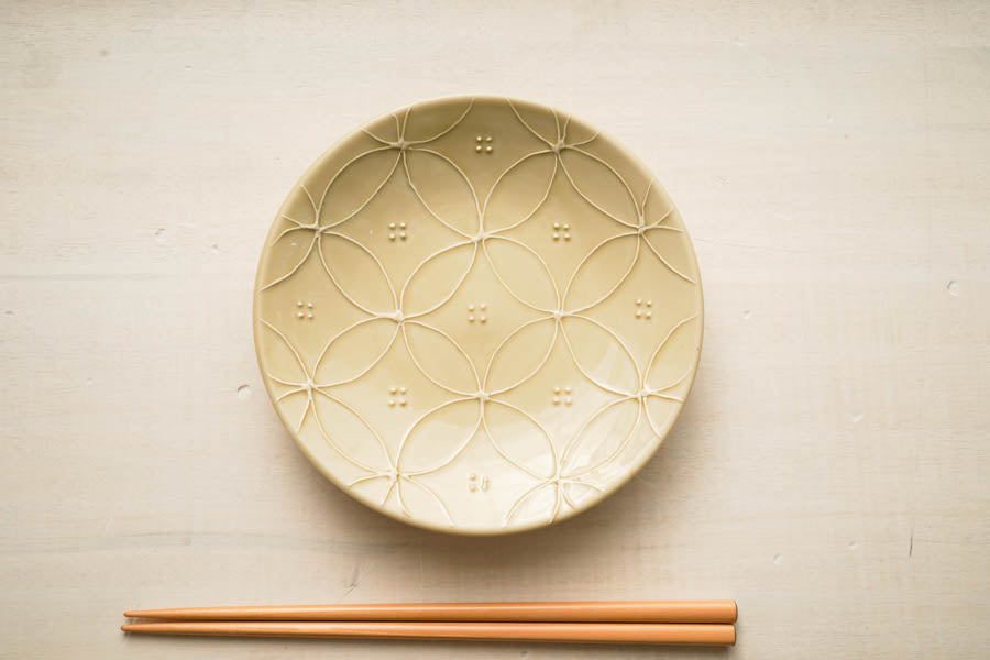 【33%OFF】特価品 取り皿5枚 いっちん 七宝つなぎ ベージュ 16cm 日本製 5.0皿 プレート 和食器 かわいい 可愛い おしゃれ カフェ風 おうちカフェ 美濃焼