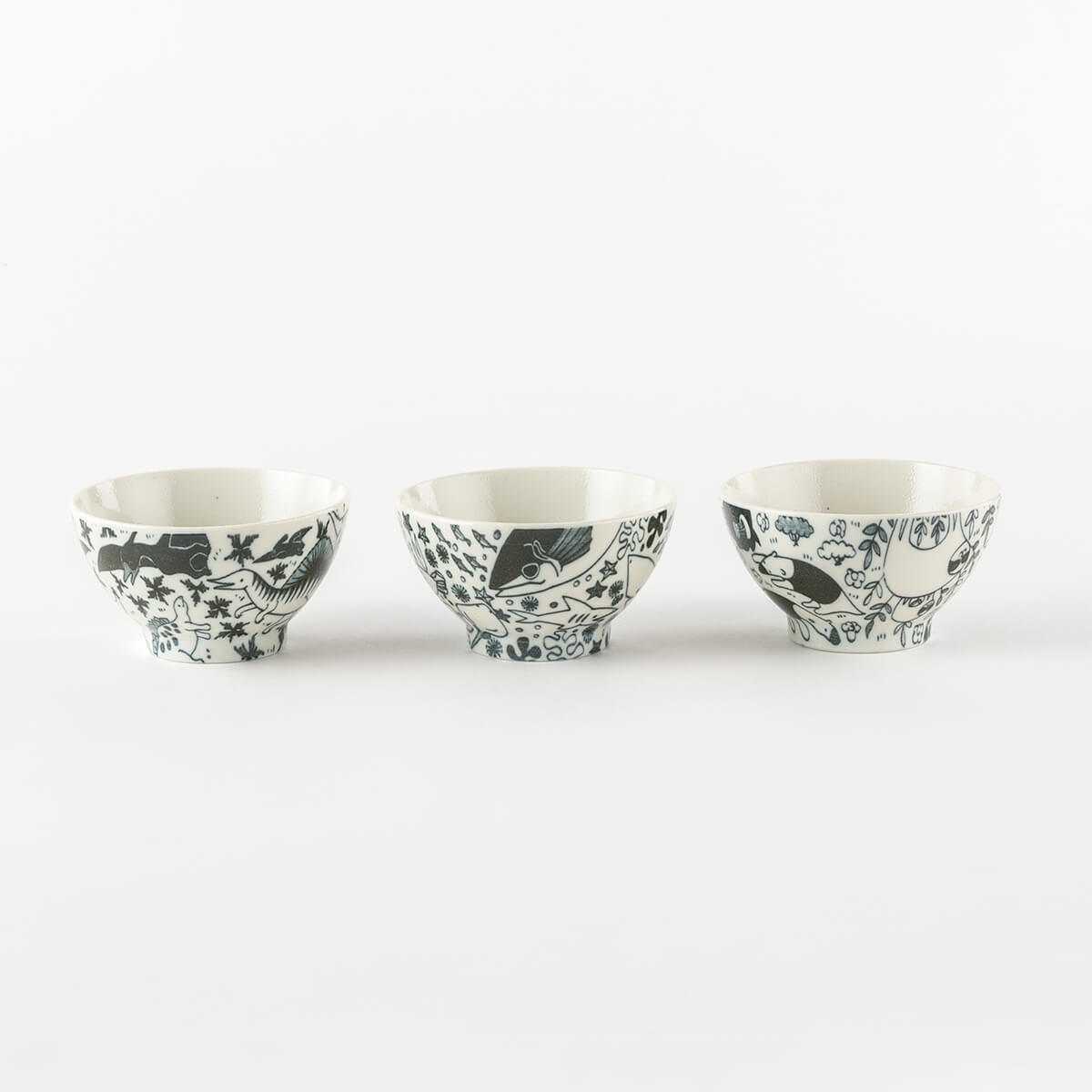 【33%OFF】特価品 ほのぼの生き物図鑑 茶碗 3点