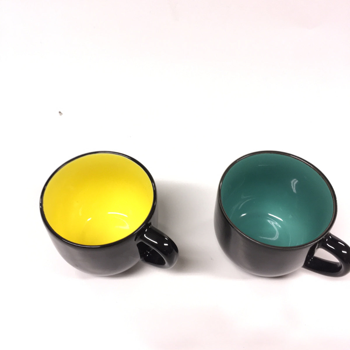 ビタミンカラーの塗分けコーヒーカップ イエローとグリーンのペア