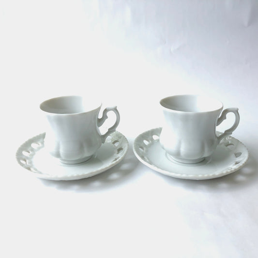 【60%OFF】特価品 レトロなコーヒー碗皿ペア バロック白