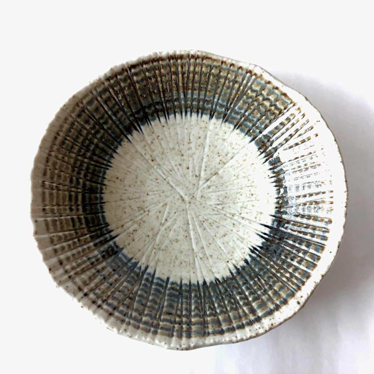 特価品 おもてなしの大鉢 彫十草 – 陶土う庵