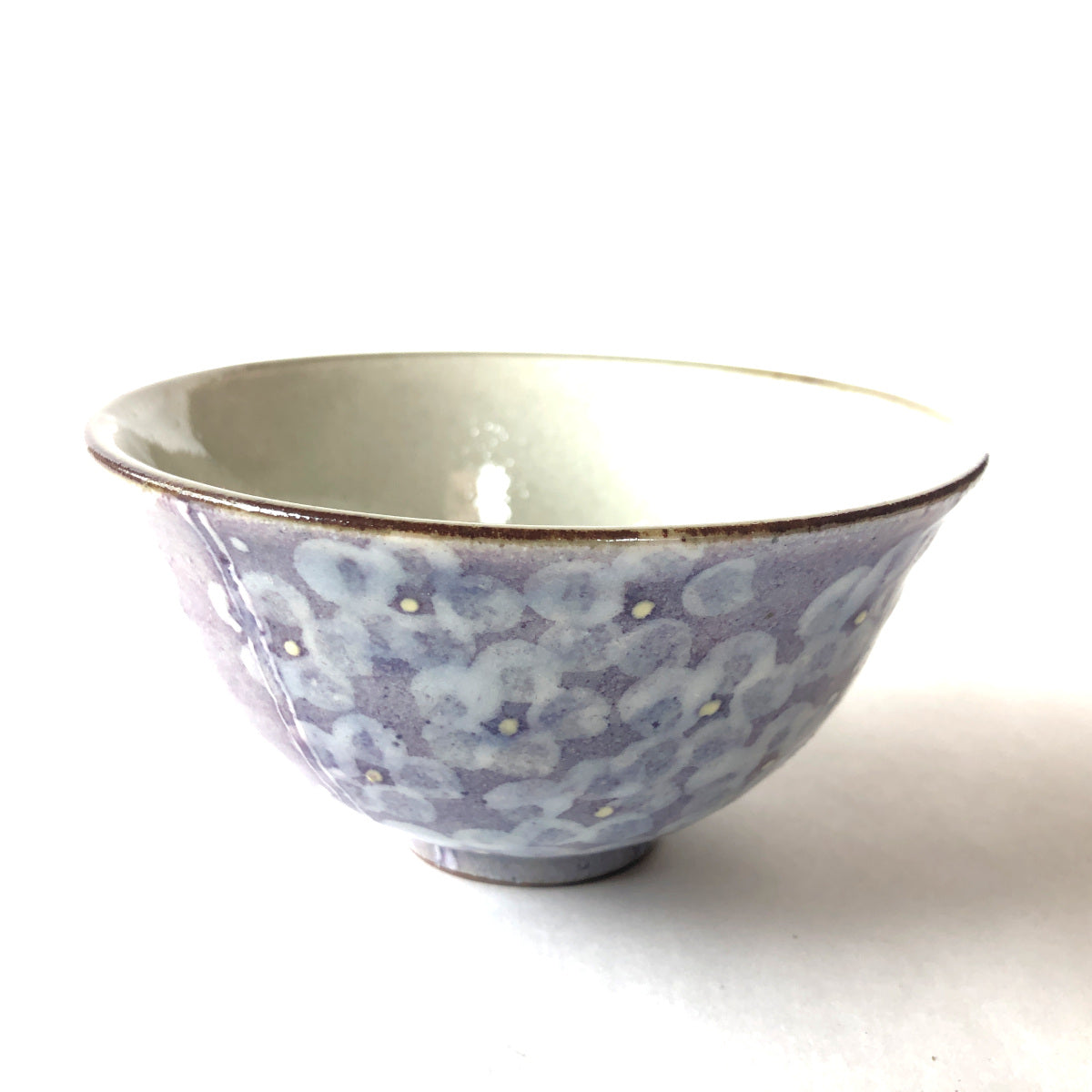 かわいい手描きのごはん茶碗 小花 パープル