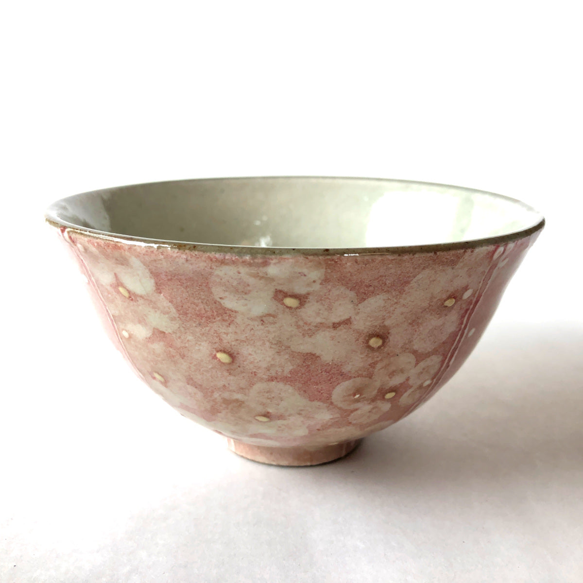 かわいい手描きのごはん茶碗 小花 ピンク