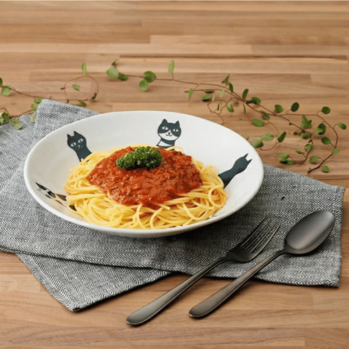 おすわりネコ カレー皿・サラダ鉢 8個セット｜猫柄のかわいい食器