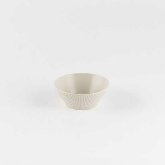 二明商店のRe-食器　「めぐり陶器」grace ボウルS　クリーム