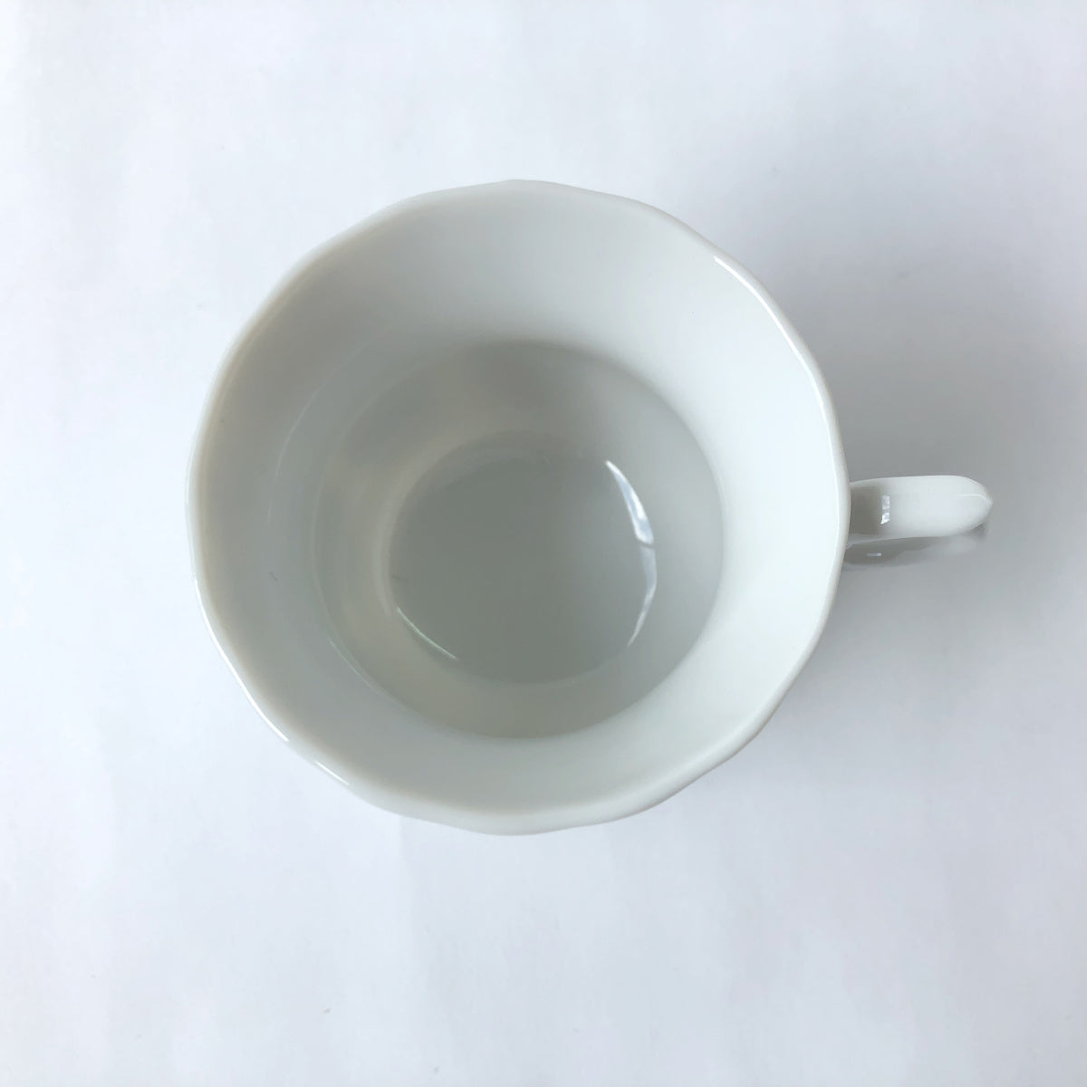 【60%OFF】特価品　レトロなコーヒー碗皿ペア　バロック白